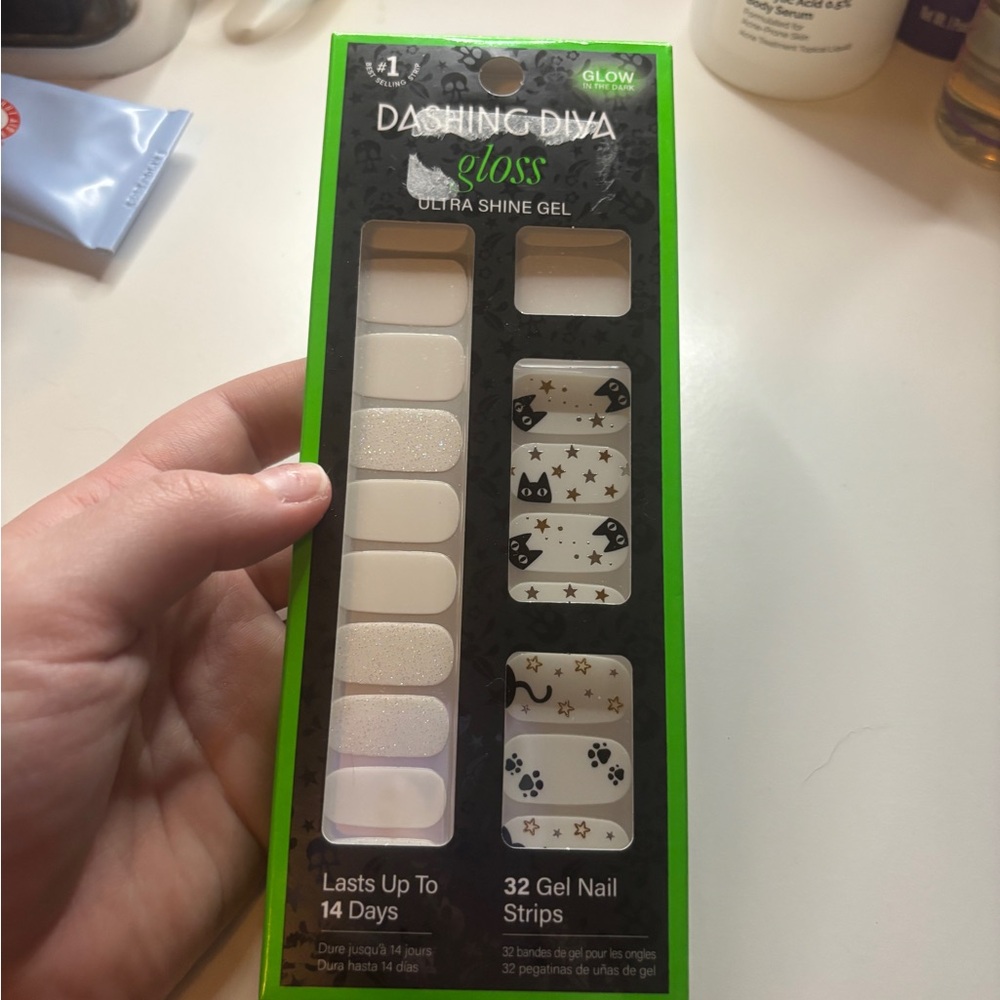 Dashing Diva Gloss Ultra Shine Gel Press-On Nail Strips